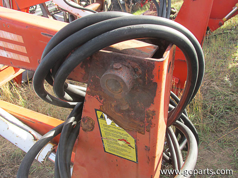 LOADER 7FT BUCKET W/ GRAPPLE